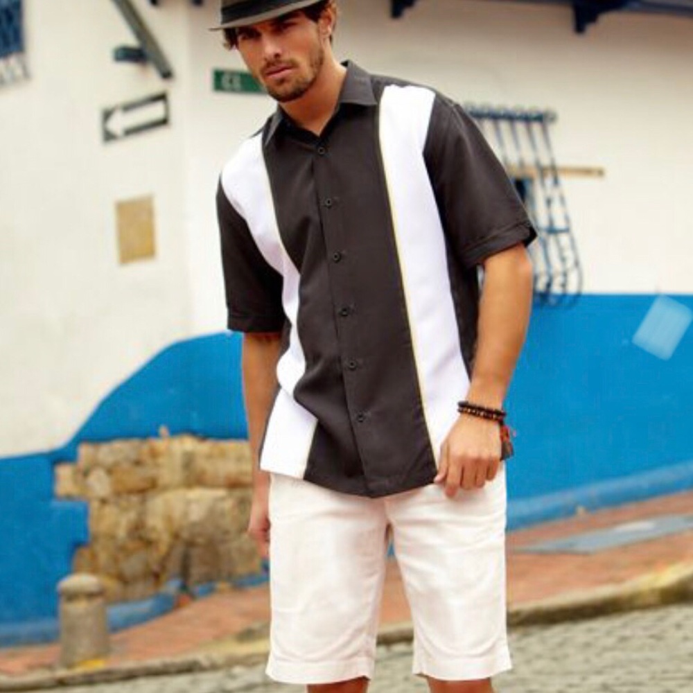 Men's Black and White Short Sleeve Shirt